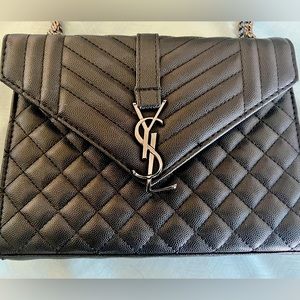 YSL doupe shoulder bag. In perfect condition and never been used.